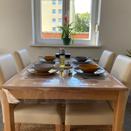 Monteurwohnung In 94405 Appartement *